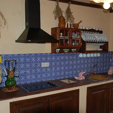 El Pedregal فاليسكيو